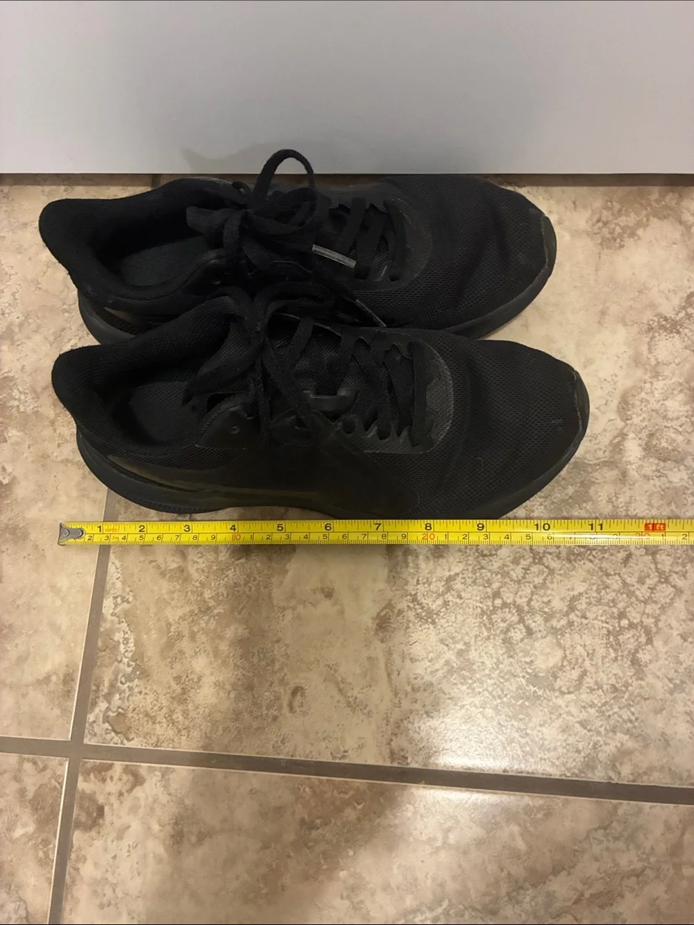 Nike Kids youth 6.5 Black Athletic Running Shoes girls - Picture 8 of 10